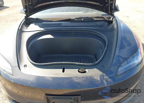 2025 Tesla Model 3 Long Range Rear-Wheel Drive/Standard from USA, damaged, VIN 5YJ3E1EA9SF019270